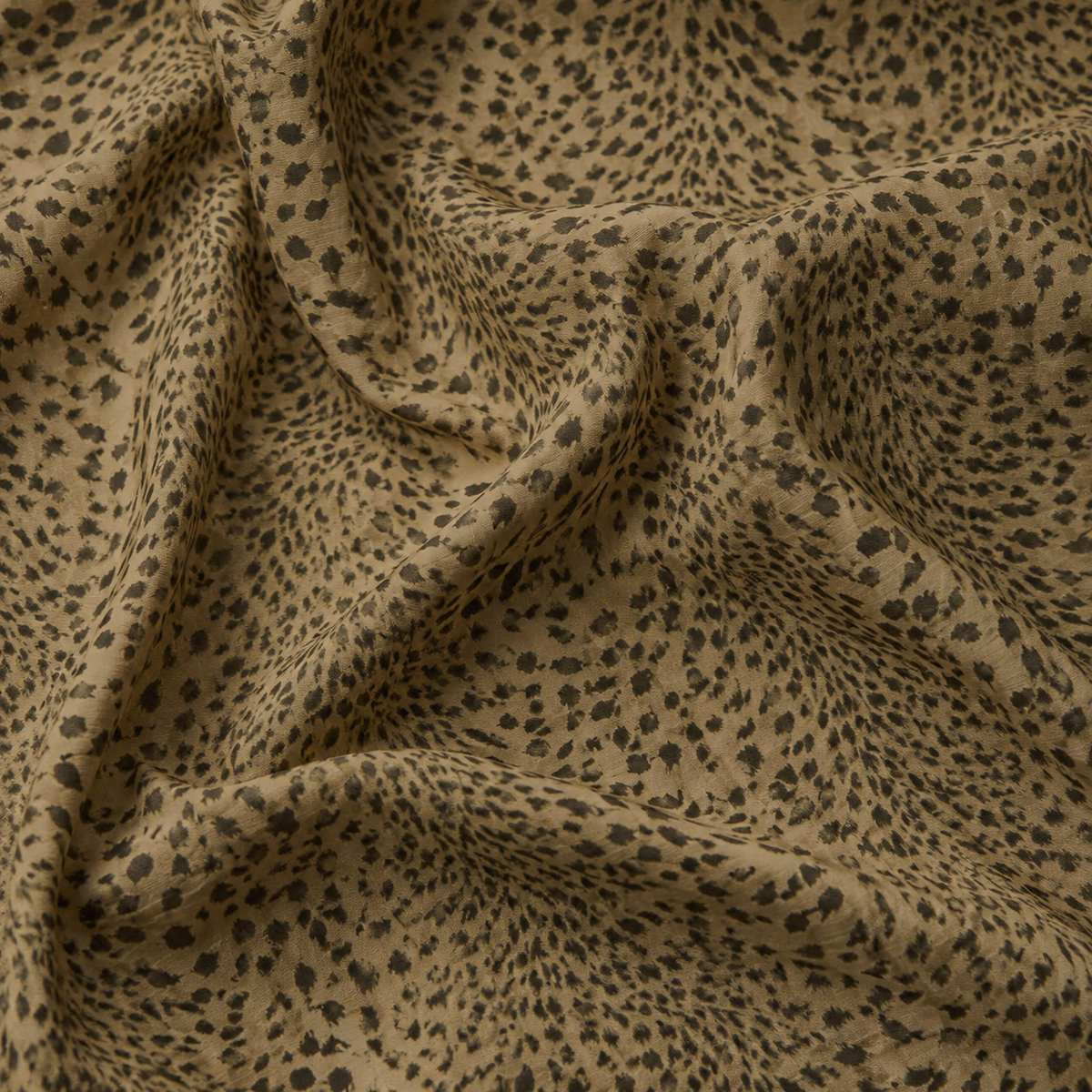 Golden Cheetah-Print Velvet Roman Blind